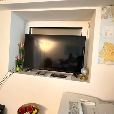 Modern Solo Room, Quiet Workspace & Comfy Bed Ubytování v soukromí Varšava