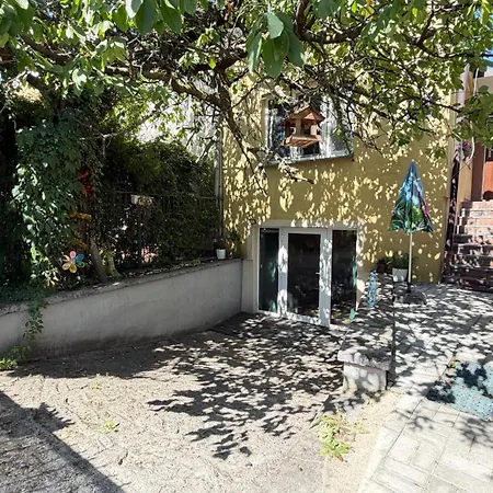 Luxury 1br Haven 10-min Train To Center & Airport Access * ורשה